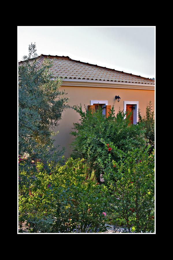 Porto Katsiki Guest Houses Athanion Bagian luar foto